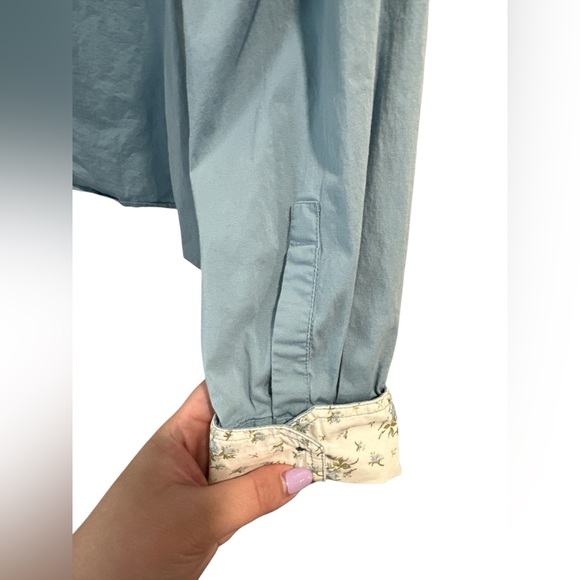 Dockers Women’s Button-Up Shirt – Classic Y2K Style with Floral Trim – Size L - Picture 7 of 7